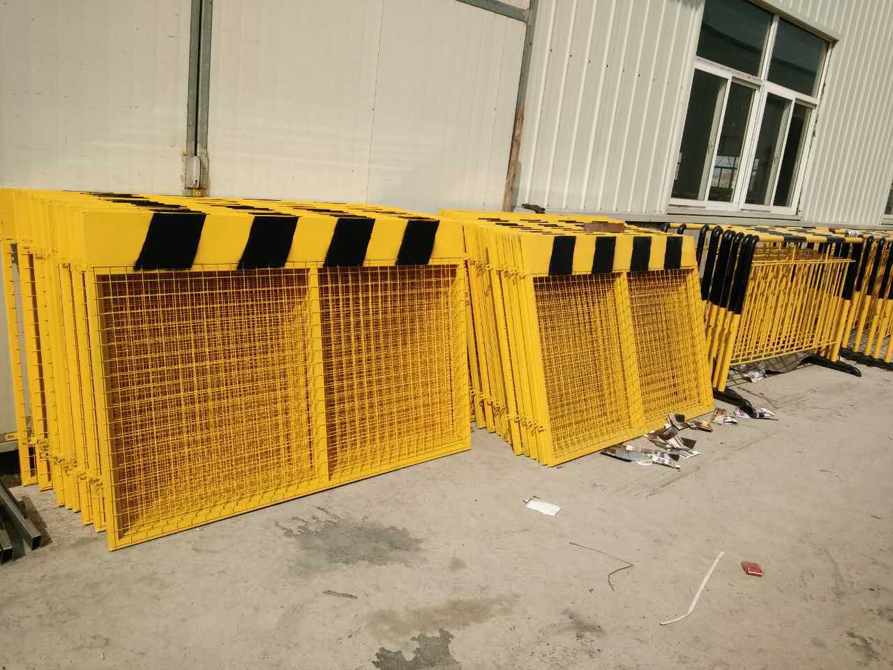 連云港道路交通設施安全防護欄工程 筑牢安全防線，提升城市交通品質